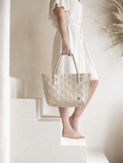 Handed By, Paris shopper, mocha