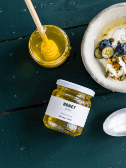Nicolas Vahe, Honey acacia